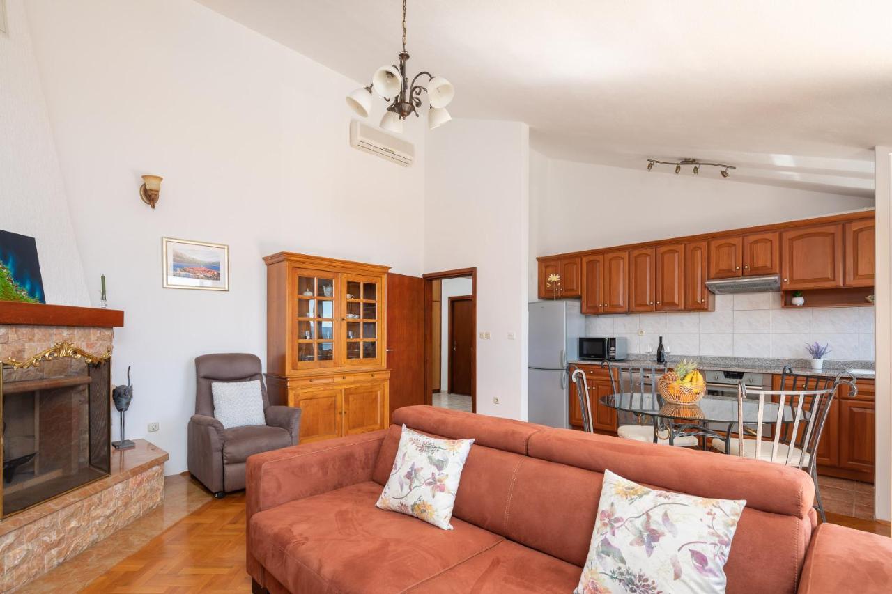 Beachfront Xxl - 2 Apartments Together - Lokva Rogoznica Εξωτερικό φωτογραφία