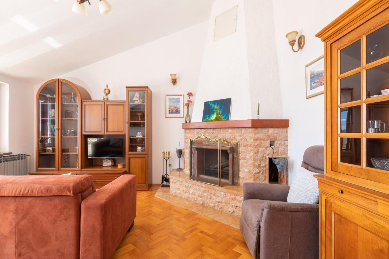 Beachfront Xxl - 2 Apartments Together - Lokva Rogoznica Εξωτερικό φωτογραφία