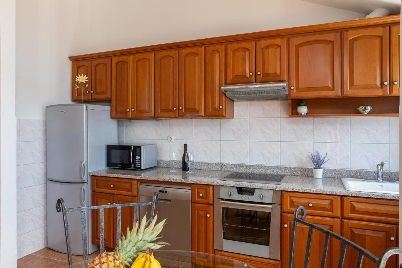 Beachfront Xxl - 2 Apartments Together - Lokva Rogoznica Εξωτερικό φωτογραφία